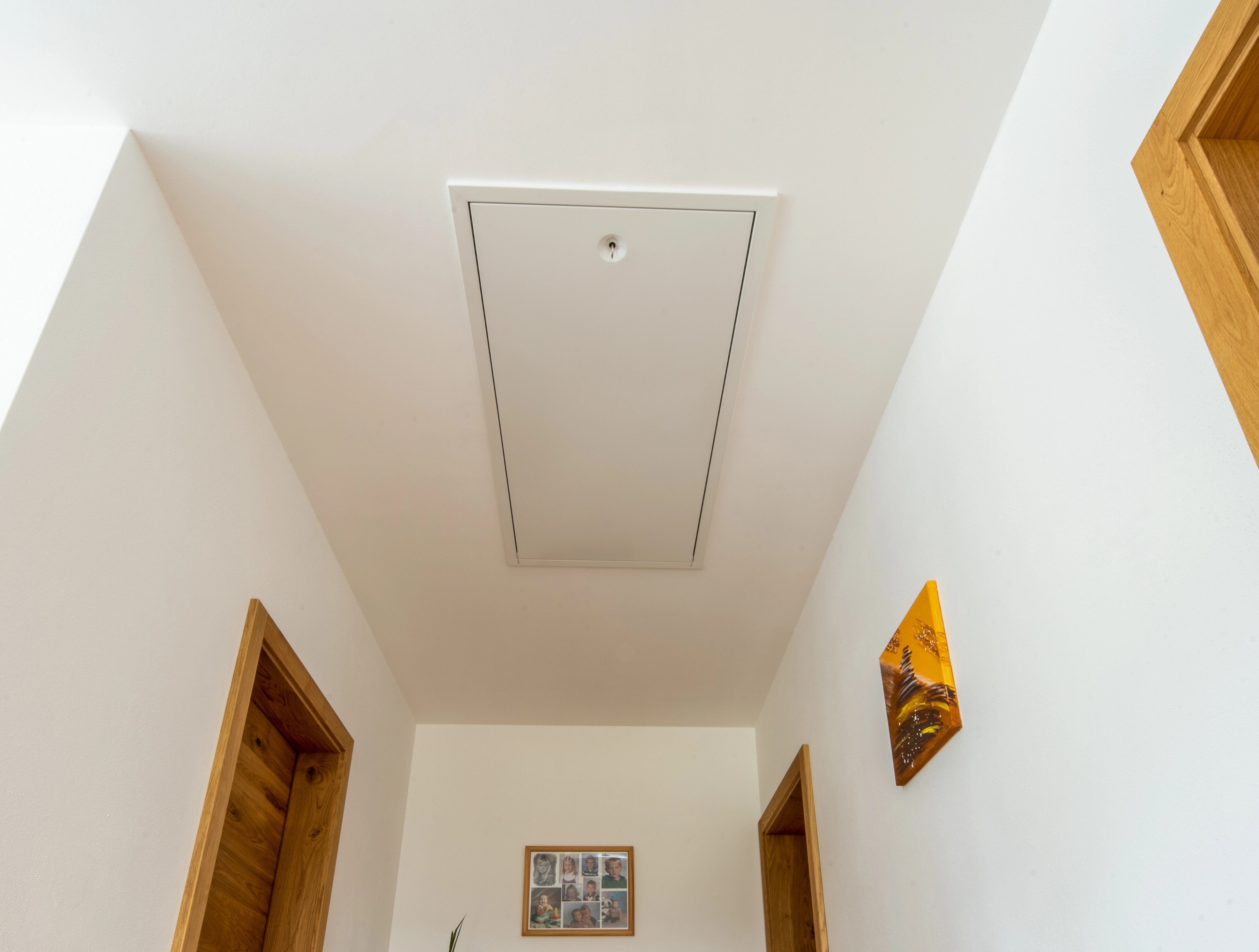 Dachbodentreppe klappbar auf der Decke