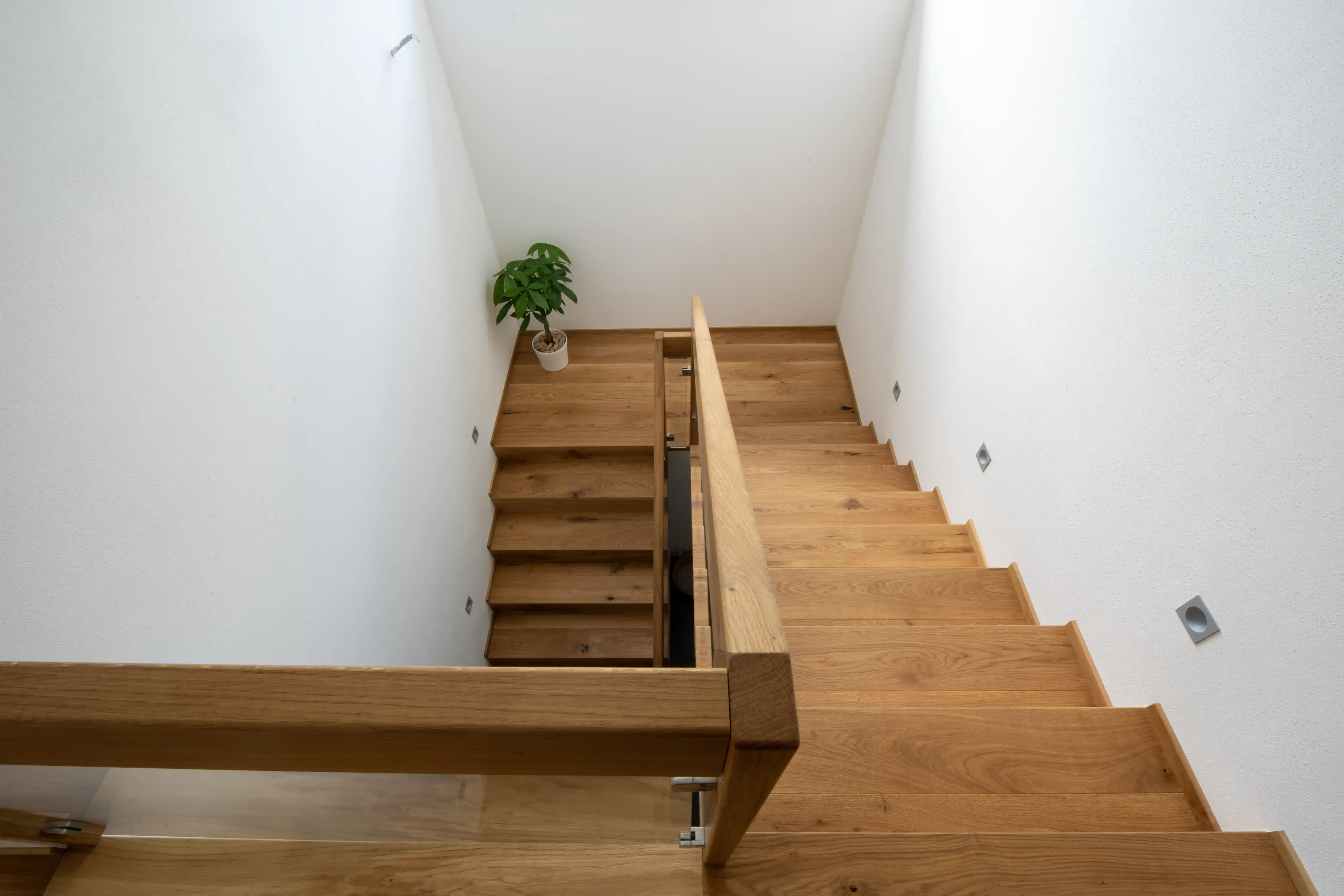 Treppen und Geländer aus Holz